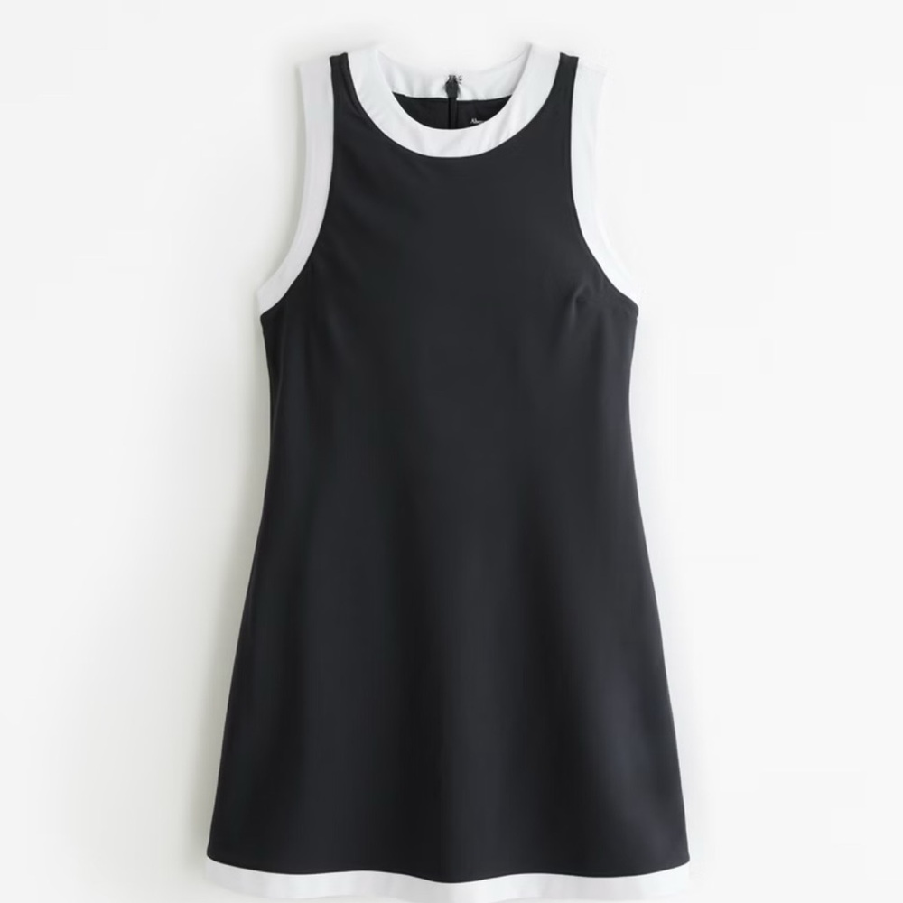 High-Neck Traveler Mini Dress size XLP
Athletic dress